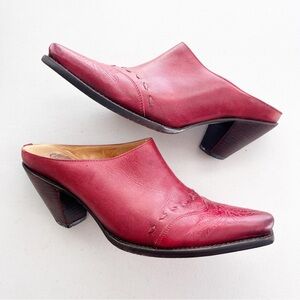 Lucchese Charlie 1 Horse Leather Western Mule Boots in Red